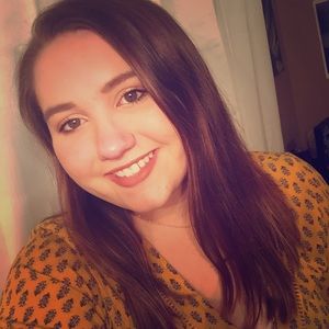 Meet your Posher, Caroline